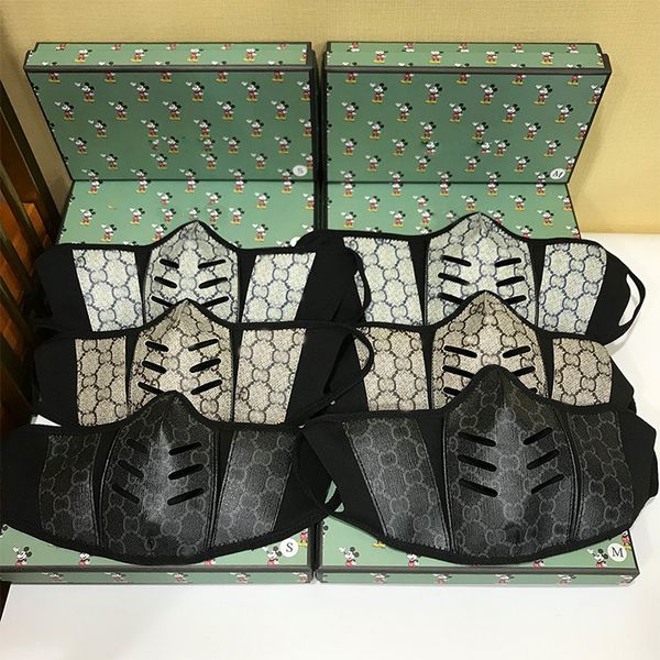 2021 fashion party masks reusable washable leather face masks women men outdoor cycliing winter designer lux cloth cotton g masks
2021 fashion party masks reusable washable leather face masks women men outdoor cycliing winter designer lux cloth cotton g masks