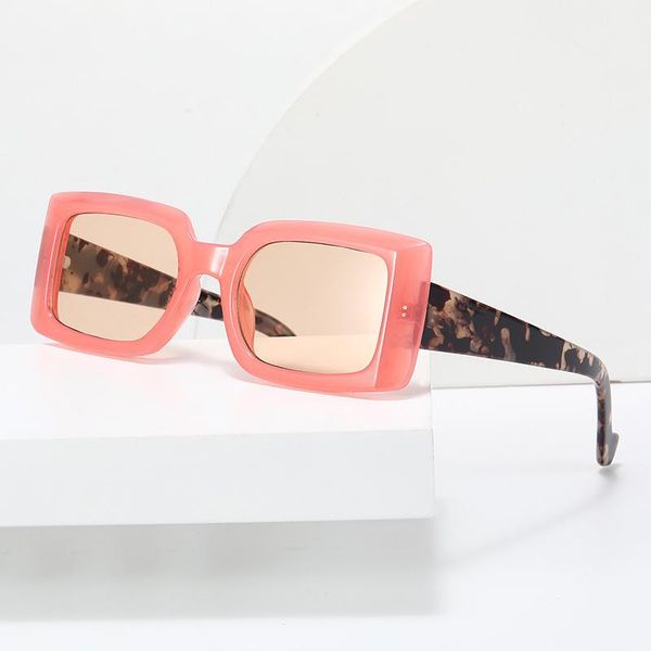 new sunglasses european and american square frame plastic glasses trend men and women sunglasses, White;black
new sunglasses european and american square frame plastic glasses trend men and women sunglasses, White;black
