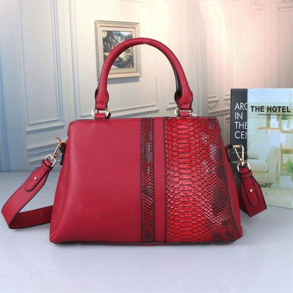 2021 women bags women handbags fashion shoulder bag famous brand designer handbag pu leather fashion bags wholesale c33
2021 women bags women handbags fashion shoulder bag famous brand designer handbag pu leather fashion bags wholesale c33