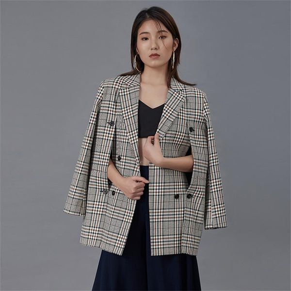 women's suits & blazers 2021 autumn fashion double-breasted plaid blazer women long sleeve slim casual suit collar jacket female coat r, White;black
women's suits & blazers 2021 autumn fashion double-breasted plaid blazer women long sleeve slim casual suit collar jacket female coat r, White;black