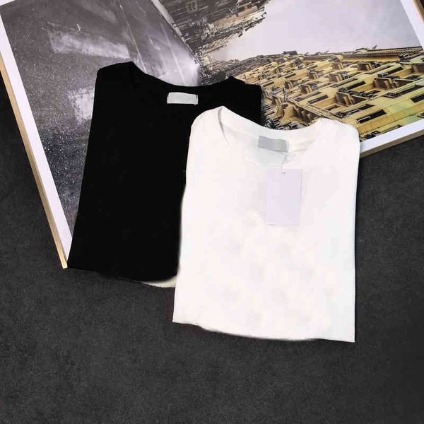 2022 spring and summer new men's monclair short sleeved t-shirt leisure fashion large scale micro chapter round neck youth bottoming sh, White;black
2022 spring and summer new men's monclair short sleeved t-shirt leisure fashion large scale micro chapter round neck youth bottoming sh, White;black