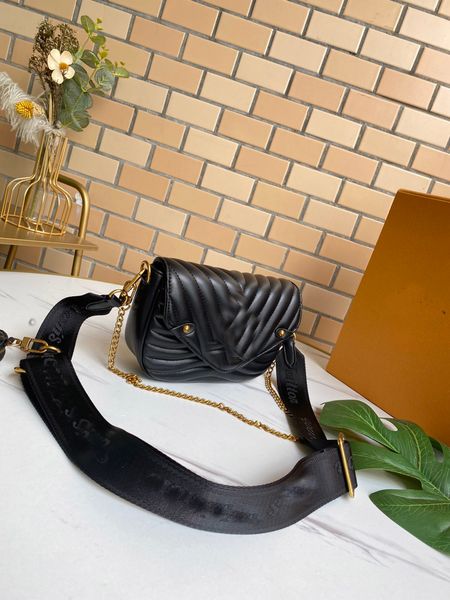 fashionwave pattern satchel shoulder bag chain handbags crossbody purse lady leather classic style tote bag with gift bag 
fashionwave pattern satchel shoulder bag chain handbags crossbody purse lady leather classic style tote bag with gift bag