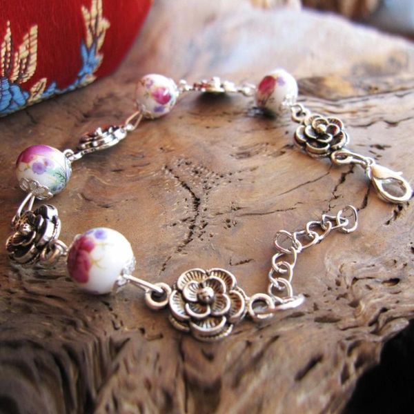 charm bracelets sale ethnic women bracelet chinese vintage style ceramic and beads healthy jewelry, Golden;silver
charm bracelets sale ethnic women bracelet chinese vintage style ceramic and beads healthy jewelry, Golden;silver
