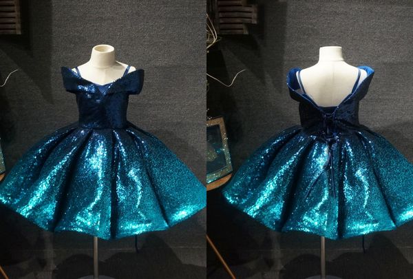 amazing teal gradiant ombre cupcake short flower girls dresses for wedding ball gown off shoulder sequins new girls party prom quinceanera d, White;blue
amazing teal gradiant ombre cupcake short flower girls dresses for wedding ball gown off shoulder sequins new girls party prom quinceanera d, White;blue