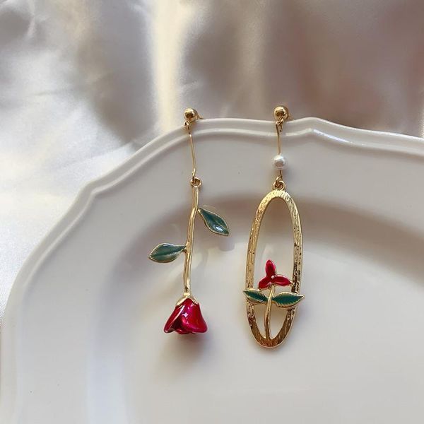 bohemia metal geometrical asymmetric green leafy red rose pearl dangle earrings elegant vintage tassel earrings women, Silver
bohemia metal geometrical asymmetric green leafy red rose pearl dangle earrings elegant vintage tassel earrings women, Silver