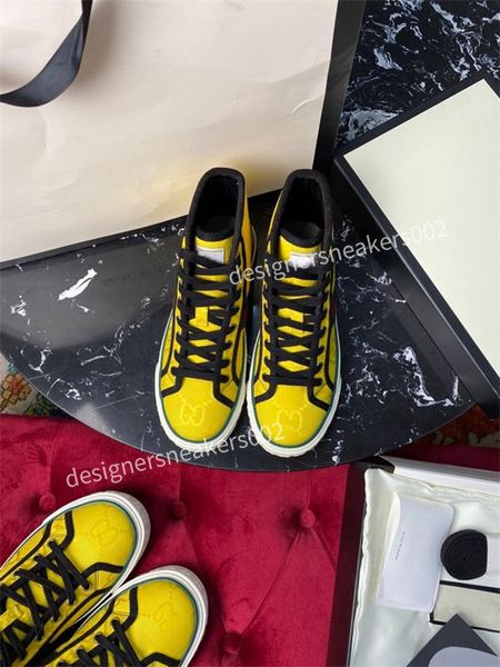 2021mans speed trainer black walking sneakers men women black red casual shoes fashion paris sneakers jg201004
2021mans speed trainer black walking sneakers men women black red casual shoes fashion paris sneakers jg201004
