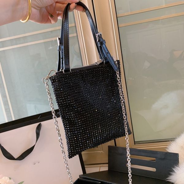 2021 new luxury original single fashion design full diamond shopping bag waterproof classic one shoulder handbag ing, Black
2021 new luxury original single fashion design full diamond shopping bag waterproof classic one shoulder handbag ing, Black