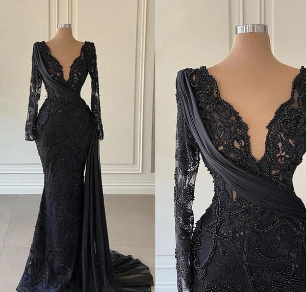 2021 gorgeous black lace evening dresses beading long sleeves sheath bridal gowns v floor length designer dubai formal party runway dress, Black;red
2021 gorgeous black lace evening dresses beading long sleeves sheath bridal gowns v floor length designer dubai formal party runway dress, Black;red