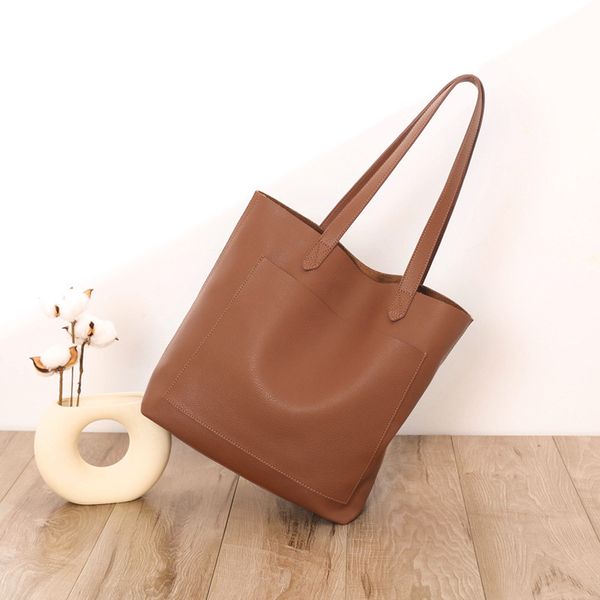 HBP 2021 new PU ladies handbag foreign trade handbags cross-border simple retro large capacity solid color Tote package customization
HBP 2021 new PU ladies handbag foreign trade handbags cross-border simple retro large capacity solid color Tote package customization