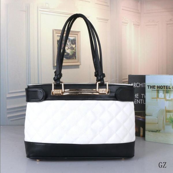 leather womens cc bag luxurys designers bags boy series shoulder bag messenger bag large letters ing
leather womens cc bag luxurys designers bags boy series shoulder bag messenger bag large letters ing