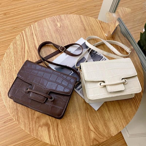 cross body portable alligator pattern square hanbag women pu leather solid color messenger bag female street shoulder commuter tote satchel
cross body portable alligator pattern square hanbag women pu leather solid color messenger bag female street shoulder commuter tote satchel