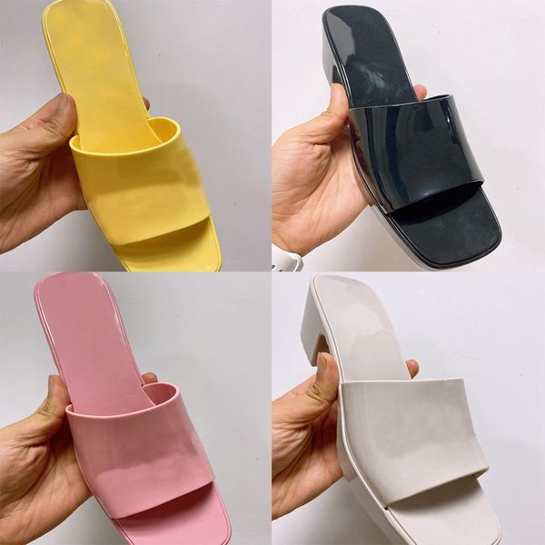 classic woman slippers luxury summer beach cartoon big head slippers designer leather flat woman shoes l bath slippers with box, Black
classic woman slippers luxury summer beach cartoon big head slippers designer leather flat woman shoes l bath slippers with box, Black