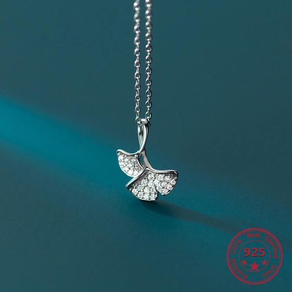 korean style s925 sterling silver necklace fresh plant inlaid zircon double almond leaf clavicle chain neck accessory jewelry
korean style s925 sterling silver necklace fresh plant inlaid zircon double almond leaf clavicle chain neck accessory jewelry