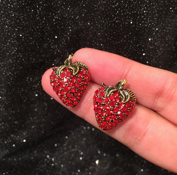 fashion-europe and the united states big fashion creative retro old diamonds strawberry earrings sweet temperament influx, Golden;silver
fashion-europe and the united states big fashion creative retro old diamonds strawberry earrings sweet temperament influx, Golden;silver