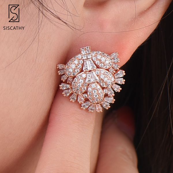 2020 fashion jewelry stud earrings for women dubai indian pendientes mujer moda delicate full cubic zirconia, Golden;silver
2020 fashion jewelry stud earrings for women dubai indian pendientes mujer moda delicate full cubic zirconia, Golden;silver