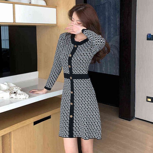 casual dresses 2022 autumn winter temperament slim thousand bird lattice long sleeve sweater knitted dresses, Black;gray
casual dresses 2022 autumn winter temperament slim thousand bird lattice long sleeve sweater knitted dresses, Black;gray