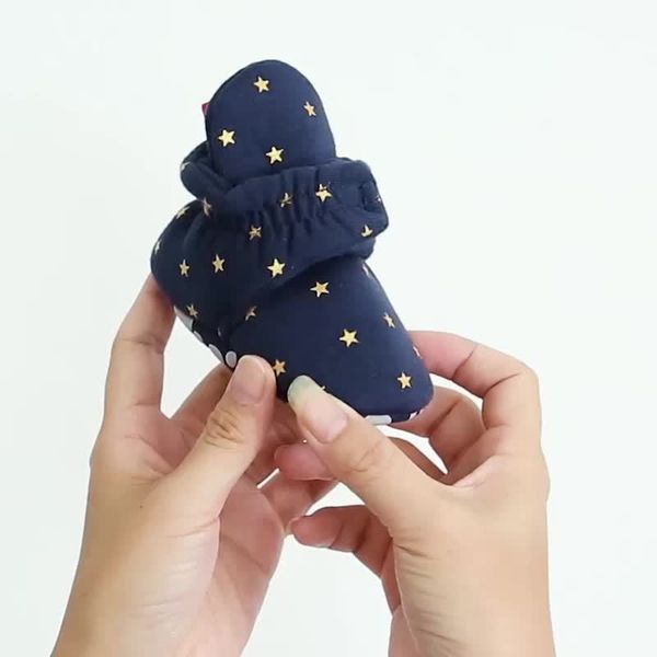 newborn baby socks shoes boy girl star toddler first walkers booties cotton comfort soft anti-slip warm infant crib shoes lj201104, Black;grey
newborn baby socks shoes boy girl star toddler first walkers booties cotton comfort soft anti-slip warm infant crib shoes lj201104, Black;grey