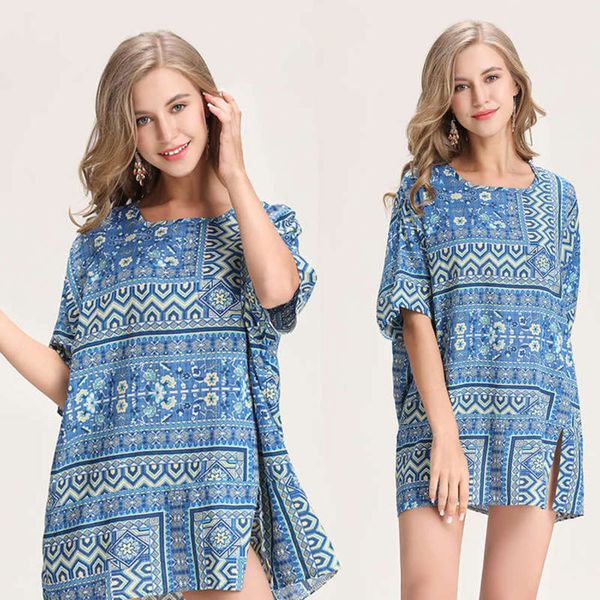 short summer 2019 new printed national style t-shirt fashion loose side slit women's wear, Black;gray 
short summer 2019 new printed national style t-shirt fashion loose side slit women's wear, Black;gray