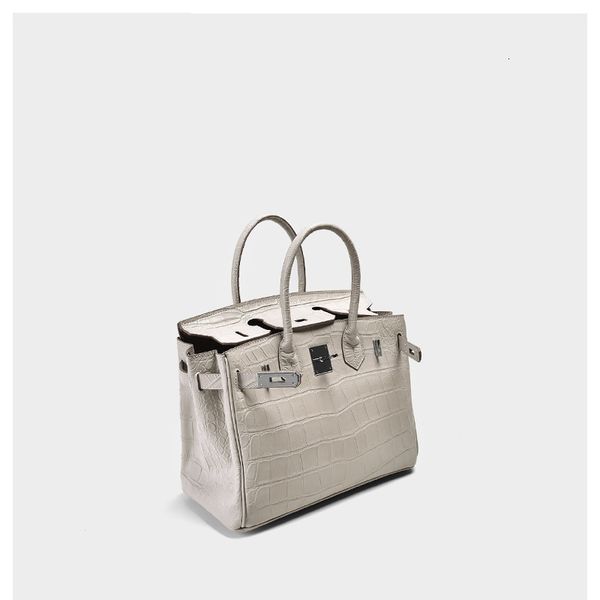 crocodile pattern handbag women's new size fashion atmosphere messenger bag leather tide
crocodile pattern handbag women's new size fashion atmosphere messenger bag leather tide