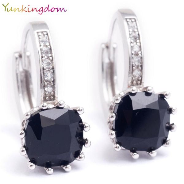yunkingdom geometric design white gold color hoop earrings for womens black cubic zirconia crystal stone earing jewelry, Golden;silver
yunkingdom geometric design white gold color hoop earrings for womens black cubic zirconia crystal stone earing jewelry, Golden;silver