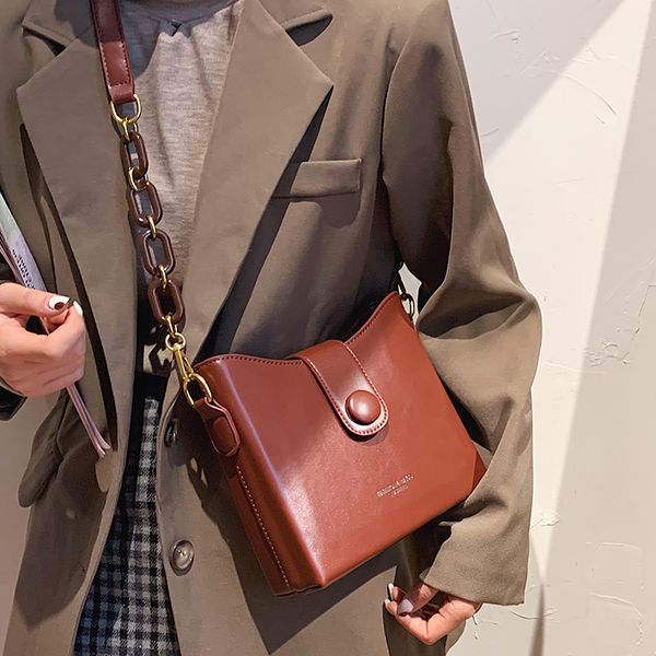 retro luxury designer fashion women's small solid color bucket belt leather bag pu women's fashion handbag, Black;red
retro luxury designer fashion women's small solid color bucket belt leather bag pu women's fashion handbag, Black;red
