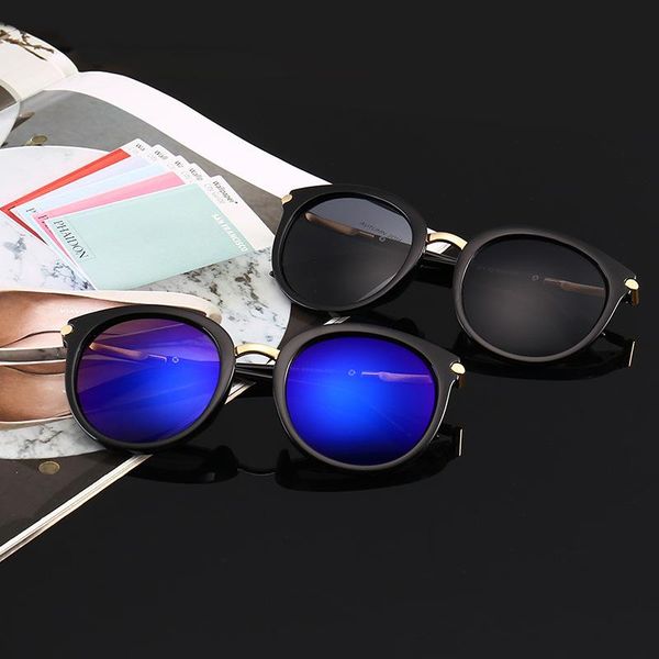 sunglasses fashion retro male round women men brand designer sun glasses for alloy mirror, White;black
sunglasses fashion retro male round women men brand designer sun glasses for alloy mirror, White;black