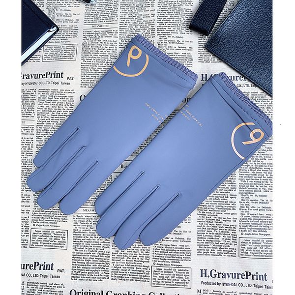 2021 skin feeling gloves men's warm plush thickened touch screen driving double deck winter sports outdoor, Blue;gray
2021 skin feeling gloves men's warm plush thickened touch screen driving double deck winter sports outdoor, Blue;gray