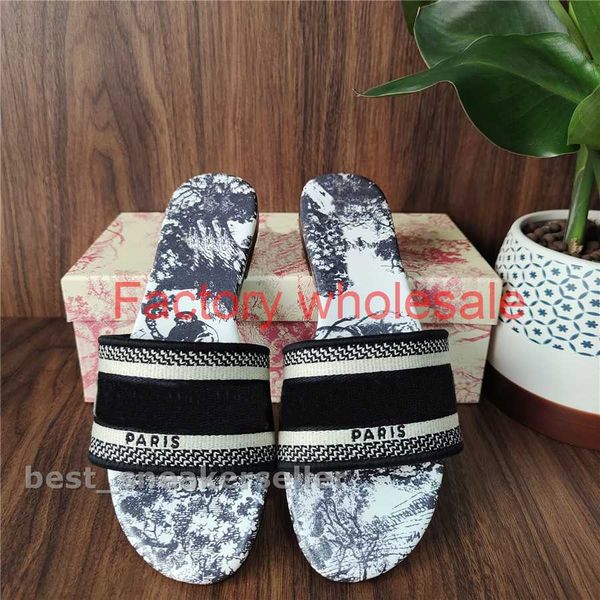 fashion paris womens slippers beautiful scuffs shoes summer beach slides girls flat slippers ladies flip flops loafers knitted embroidery, Black
fashion paris womens slippers beautiful scuffs shoes summer beach slides girls flat slippers ladies flip flops loafers knitted embroidery, Black