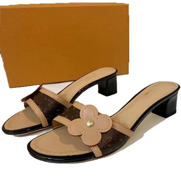 2022 ladies flat sandals luxury designers flip flops design slides women fashion slippers gladiator sandals leather with box, Black
2022 ladies flat sandals luxury designers flip flops design slides women fashion slippers gladiator sandals leather with box, Black