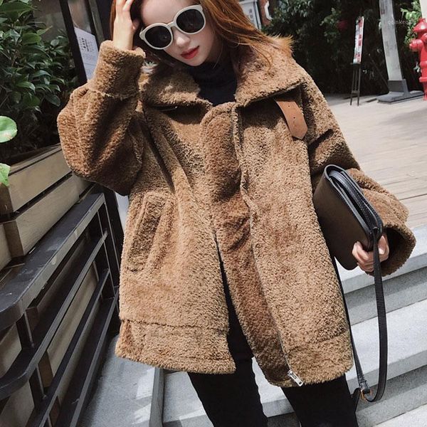 lambs wool white winter coat women faux fur bomber brown oversized teddy female locomotive jacket thick fuzzy doudoune harajuku1, Black
lambs wool white winter coat women faux fur bomber brown oversized teddy female locomotive jacket thick fuzzy doudoune harajuku1, Black