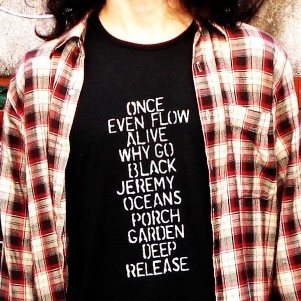 black tshirt letter print man women pearl jam ten t-shirt grunge casual short sleeve rock band tee, White;black
black tshirt letter print man women pearl jam ten t-shirt grunge casual short sleeve rock band tee, White;black