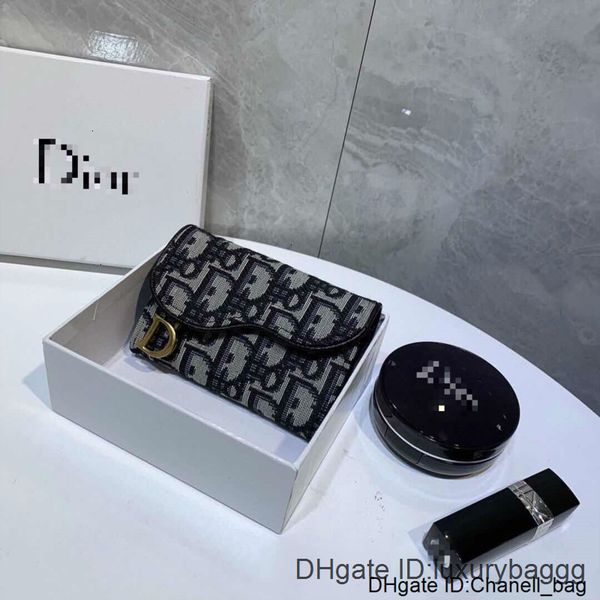 brand genuine leather men card holder man luxury short wallet purse zipper casual standard wallets with box 95
brand genuine leather men card holder man luxury short wallet purse zipper casual standard wallets with box 95