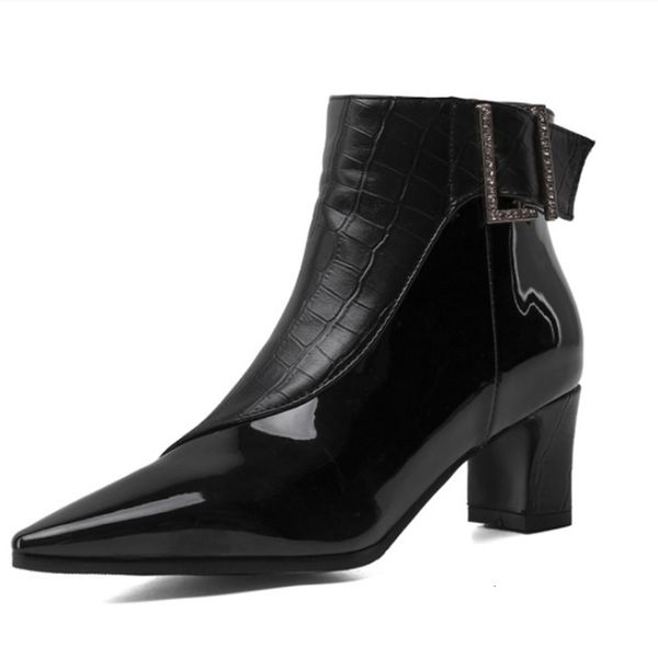 new 2021 buckle pointed toe ankle boots autumn winter pu leather women square heel fashion ladies shoes size34-43 d9bs, Black
new 2021 buckle pointed toe ankle boots autumn winter pu leather women square heel fashion ladies shoes size34-43 d9bs, Black