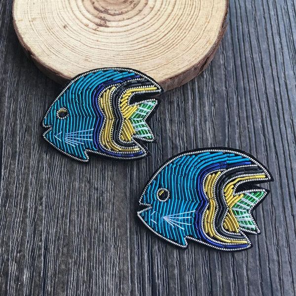 pins, brooches hand embroidery ocean blue fish silk brooch high - grade deserve to act the role of it, Gray
pins, brooches hand embroidery ocean blue fish silk brooch high - grade deserve to act the role of it, Gray