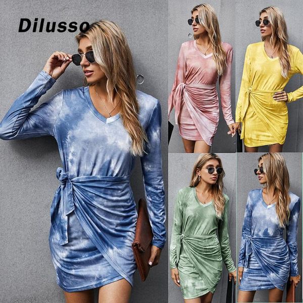 women floral fashion print dresses long sleeve v-neck pleated casual mini dress tie-dye print elegant ladies autumn spring dress, Black;gray
women floral fashion print dresses long sleeve v-neck pleated casual mini dress tie-dye print elegant ladies autumn spring dress, Black;gray
