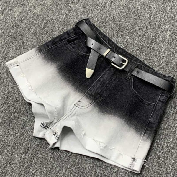 women's shorts fashion jeans for women 2021 summer hit color stitching denim, White;black
women's shorts fashion jeans for women 2021 summer hit color stitching denim, White;black