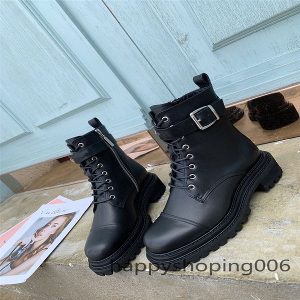 2020new fashion leather and heavy-duty soles comfortable breathable leisure lady boots dingxue, Black
2020new fashion leather and heavy-duty soles comfortable breathable leisure lady boots dingxue, Black