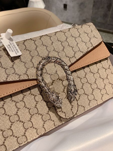 4a quality designer luxury ladies shoulder bag fashion messenger bag leather metal decoration suede bacchus bag 2021mk
4a quality designer luxury ladies shoulder bag fashion messenger bag leather metal decoration suede bacchus bag 2021mk
