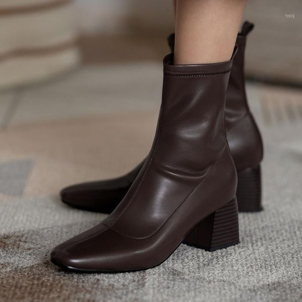 boots fashion ankle black white women casual block heels short leather 2021 autumn winter shoes woman
boots fashion ankle black white women casual block heels short leather 2021 autumn winter shoes woman