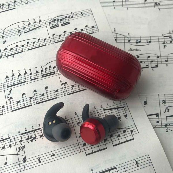 famous stylist wireless bluetooth earbuds tws headphone stylish earphones designers sport headest charging box headset 4 color available
famous stylist wireless bluetooth earbuds tws headphone stylish earphones designers sport headest charging box headset 4 color available