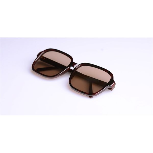pure natural men's stone glasses care for the elderly crystal sunglasses eye protection high grade, Black
pure natural men's stone glasses care for the elderly crystal sunglasses eye protection high grade, Black