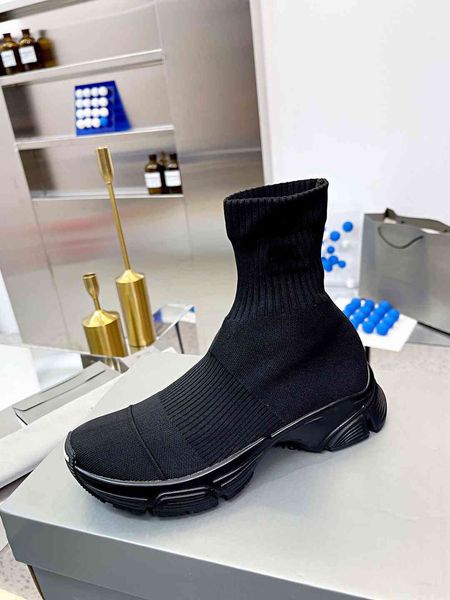 luxurious brand men and womens half boots autumn round ankle booties ladies pair socks speed3.0 martin winter dance size 35-46, Black
luxurious brand men and womens half boots autumn round ankle booties ladies pair socks speed3.0 martin winter dance size 35-46, Black