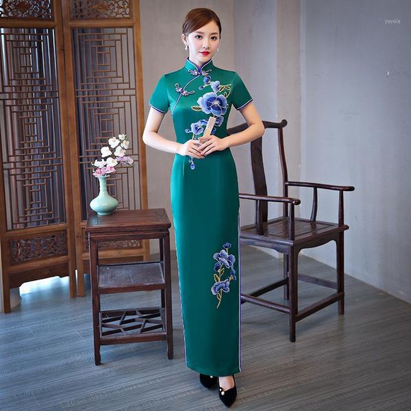 green chinese traditional women rayon qipao vintage cheongsam novelty chinese formal dress plus size  l xl xxl 3xl 4xl 5xl1, Red 
green chinese traditional women rayon qipao vintage cheongsam novelty chinese formal dress plus size  l xl xxl 3xl 4xl 5xl1, Red
