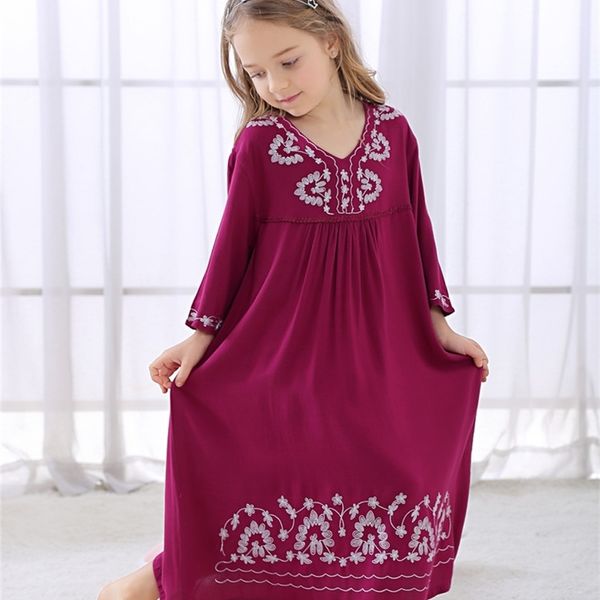 girls' sleepwear summer pure cotton embroided dress pajamas princess nightgown for children kids homeclothes sleep dress 201104, Blue;red
girls' sleepwear summer pure cotton embroided dress pajamas princess nightgown for children kids homeclothes sleep dress 201104, Blue;red