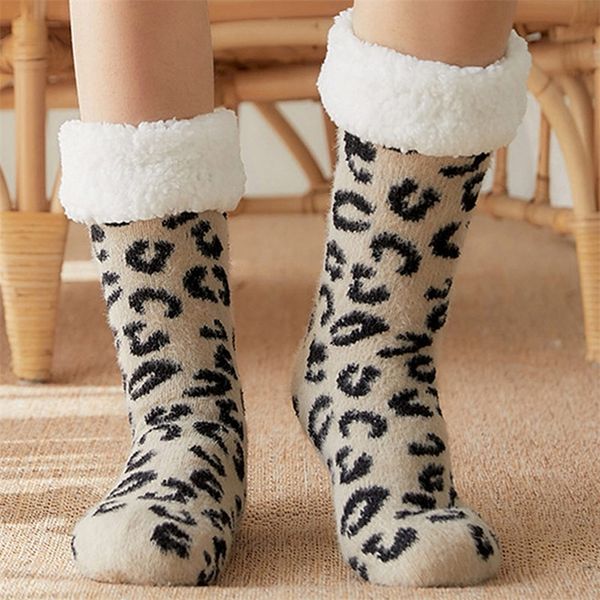 home slippers women fashion mid-calf christmas socks slippers girls silica gel bottom indoor slippers female winter house shoes 201215, Black
home slippers women fashion mid-calf christmas socks slippers girls silica gel bottom indoor slippers female winter house shoes 201215, Black