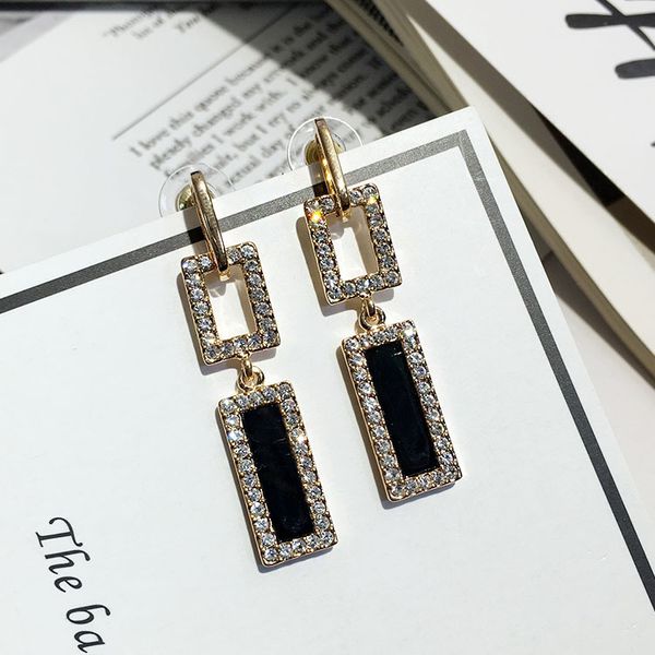 роскошный дизайн темперамент длинный кулон с личностью, all-match прямоугольный блеск бриллиант мода высококачественные серьги бесплатная до, Red;brown
роскошный дизайн темперамент длинный кулон с личностью, all-match прямоугольный блеск бриллиант мода высококачественные серьги бесплатная до, Red;brown