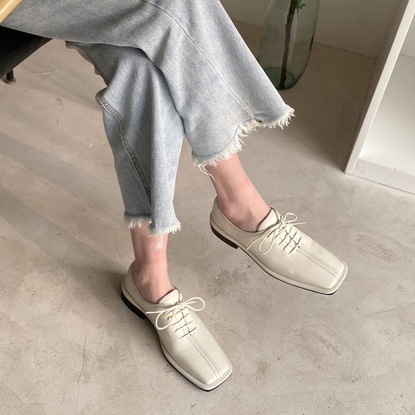 genuine 2021 new woman lace up to low heels for women spring ladies shoes 7286, Black
genuine 2021 new woman lace up to low heels for women spring ladies shoes 7286, Black