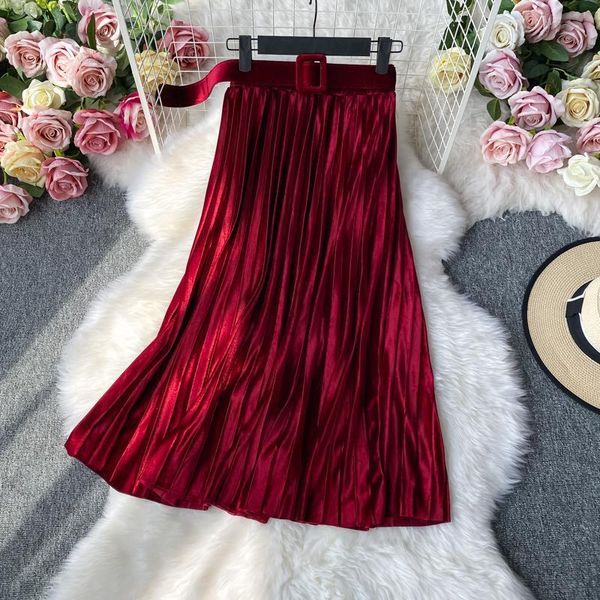 autumn winter women vintage elegant midi skirt with belt 2020 high waist golden velvet pleated skirts womens lady casual skirts, Black
autumn winter women vintage elegant midi skirt with belt 2020 high waist golden velvet pleated skirts womens lady casual skirts, Black