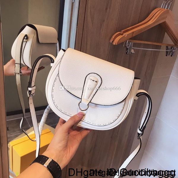 retro saddle women famous handbags luxury designer female shoulder bag crossbody brand fashion bags
retro saddle women famous handbags luxury designer female shoulder bag crossbody brand fashion bags