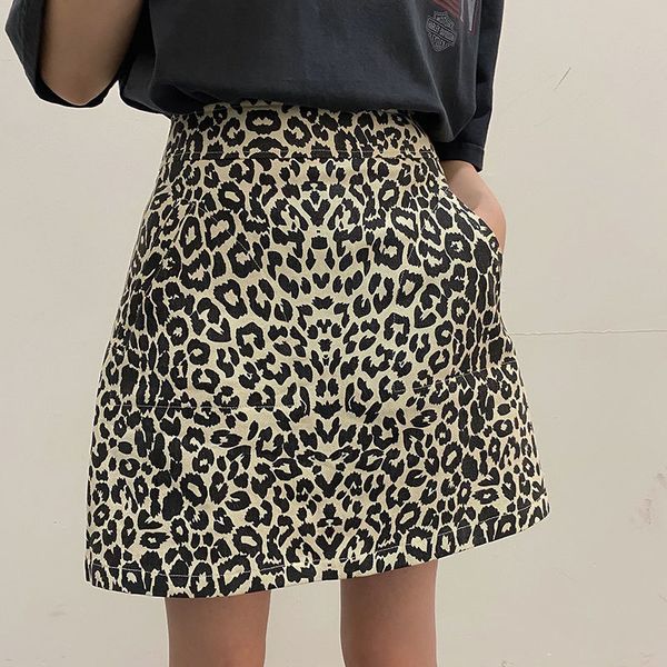 2021 new woman summer skirts korean waist a line mini leopard style skirt of women with pockets (x1413 cpot, Black
2021 new woman summer skirts korean waist a line mini leopard style skirt of women with pockets (x1413 cpot, Black